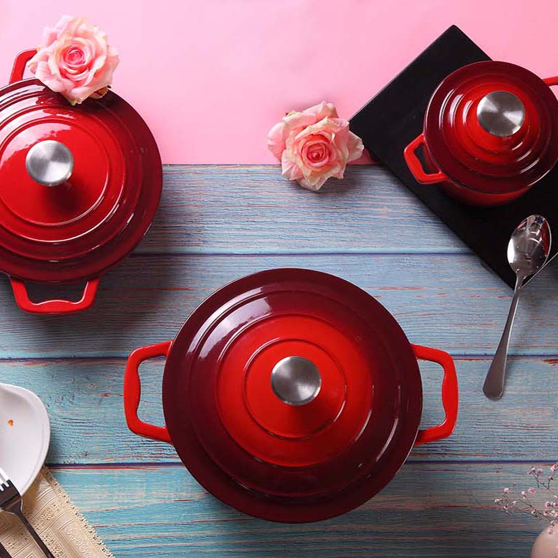 Learn about the benefits, tips for using of enameled cast iron cookwar Big5 Cookware Factory Shop